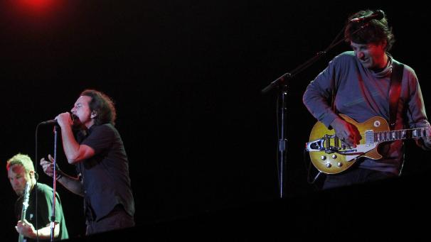 <p>Eddie Vedder (Mitte) und Pearl Jam treten am 2. Juli 2020 in Werchter auf.</p>
