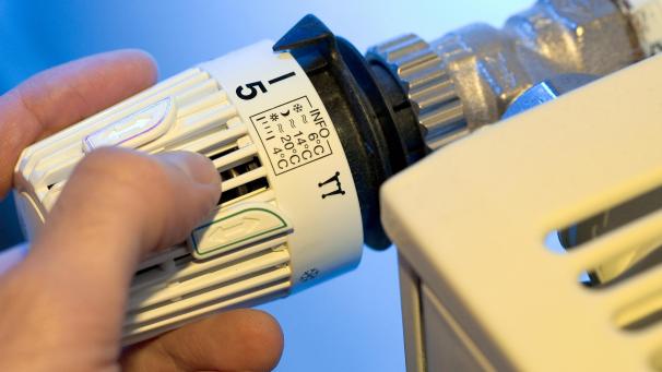 <p>Besonders Alleinstehende und Einkommensschwache, die mit Strom heizen, sind von Energiearmut betroffen.</p>