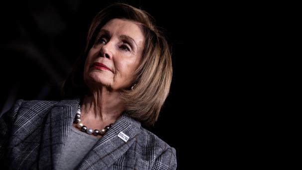 <p>„Die Fakten sind klar. Die Verfassung ist klar. Der Präsident hat gegen die Verfassung verstoßen“, sagte Pelosi.</p>