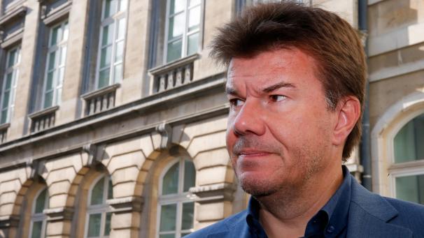 <p>Minister Sven Gatz, der in der Region Brüssel-Hauptstadt auch für die Mehrsprachigkeit zuständig ist, möchte, dass ab dem Alter von 18 Jahren alle Brüsseler dreisprachig sind.</p>