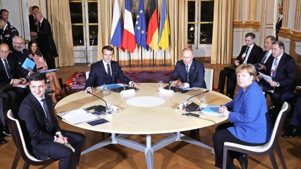 <p>Wolodymyr Selenskyj, Emmanuel Macron, Wladimir Putin und Angela Merkel (von links) bei Gesprächen im Pariser Schloss Elysee: Bringt das Treffen jetzt das Ende des Krieges in der Ostukraine und Frieden zwischen Moskau und Kiew?</p>