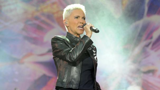 <p>Marie Fredriksson, Sängerin des Pop-Duos Roxette, ist tot. Das teilte das Management der Sängerin am Dienstag mit. Sie sei am Montag gestorben, nachdem sie 17 Jahre lang gegen Krebs gekämpft habe.</p>