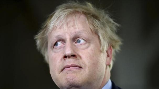 <p>Premier Johnsons Tories büßen einer Umfrage zufolge Vorsprung vor Labour ein.</p>