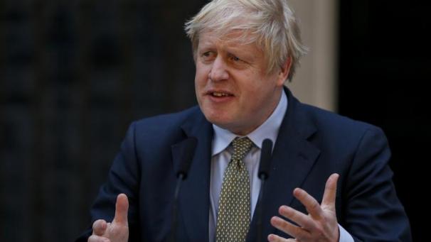 <p>Boris Johnson, Premierminister von Großbritannien, gibt vor der 10 Downing Street eine Erklärung ab.</p>