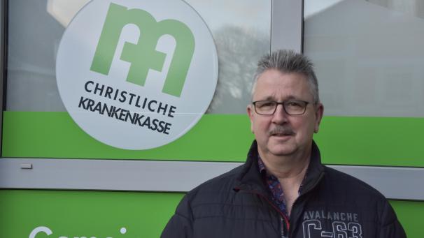 <p>Rolf Longerich von der Christlichen Krankenkasse ist zufrieden über die Verlängerung der „Ostbelgien-Regelung“: „Sie ist nicht mehr so flexibel und bietet nicht mehr so viele Möglichkeiten wie das IZOM-Abkommen, ist aber dennoch eine gute Sache für die Patienten.“ Foto: Christian Schmitz</p>