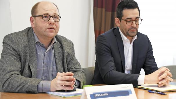 <p>Anders als unsere Aufnahme andeutet, scheint die Phase des Betens vorbei. Man biegt in die Zielgerade ein: Denis Barth (l.) und Antonios Antoniadis.</p>