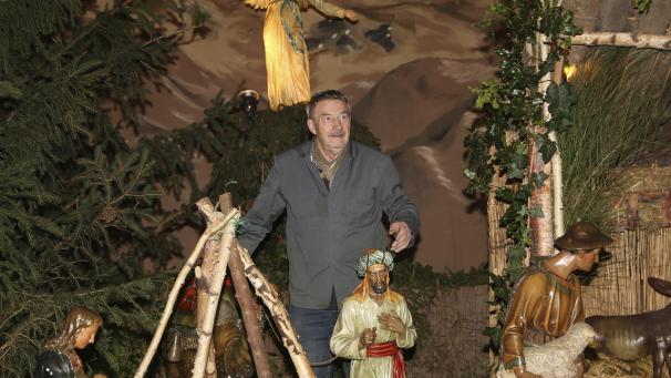 <p>Erich „Bub“ Pötgen gehört zu den Krippenbauern im Kloster Garnstock.</p>