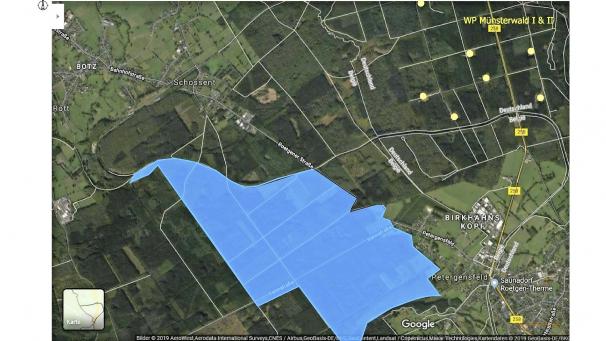 <p>Mit dem Windpark Münsterwald auf dem Gebiet der Stadt Aachen würde das Projekt zumindest optisch eine Einheit bilden. In blau sind die gemeindeeigenen Flächen dargestellt, die hierfür in Frage kommen könnten.</p>