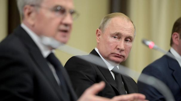 <p>Nato-Generalsekretär Jens Stoltenberg ist zu einem persönlichen Gespräch mit Russlands Präsidenten Wladimir Putin (Foto) bereit.</p>