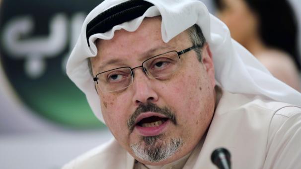 <p>in Gericht in Saudi-Arabien hat fünf Menschen wegen des Mordes an dem regierungskritischen Journalisten Jamal Khashoggi (Bild) zum Tode verurteilt.</p>