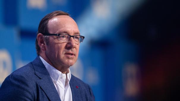 <p>Er ist wieder da: Kevin Spacey postet erstmals wieder eine Weihnachtsbotschaft.</p>