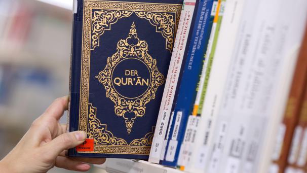 <p>Eine Ausgabe des Koran in einer Universitätsbibliothek.</p>