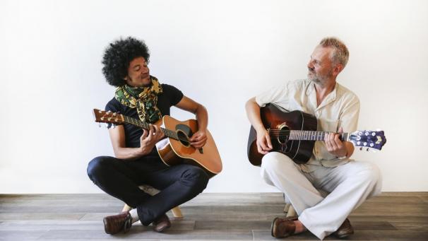 <p>Der belgische Gitarrist Degryse und sein Schüler Rabesolo gastierten am 18. Januar in Eupen.</p>