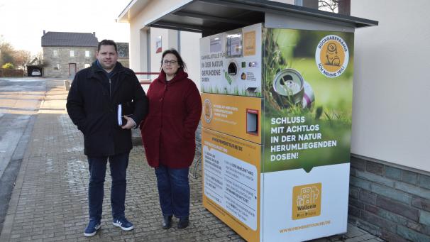 <p>Die Umweltschöffen Michael Schmitt und Nadia Sarlette sind zufrieden: „Sowohl in Büllingen als auch in Bütgenbach nehmen zahlreiche Bürger die Sache sehr ernst und befreien die Natur vom Müll.“</p>