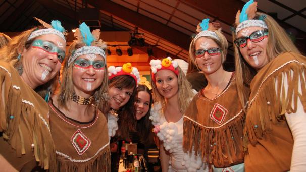 <p>Sowohl die Damen als auch die Herrend dürften beim närrischen Sessionsauftakt an diesem Wochenende im Saal Ourgrundia in Mackenbach voll auf ihre Kosten kommen.</p>