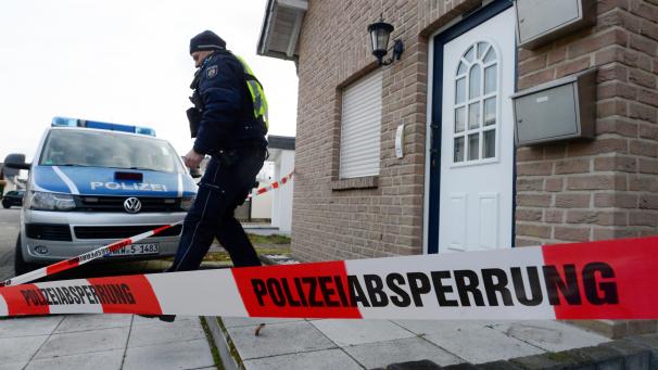 <p>In diesem Haus tötete der Mann die beiden Frauen und dann sich selbst.</p>