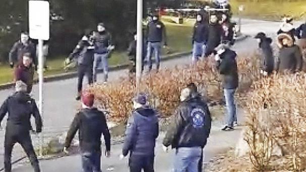 <p>Bilder wie dieses von den Krawallen kursierten damals in den sozialen Medien.</p>
