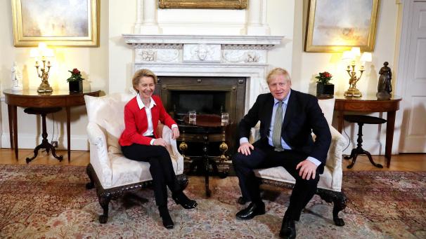 <p>Großbritanniens Premierminister Boris Johnson und Ursula von der Leyen, die Präsidentin der Europäischen Kommission, treffen in der Downing Street 10 zu Gesprächen zusammen.</p>