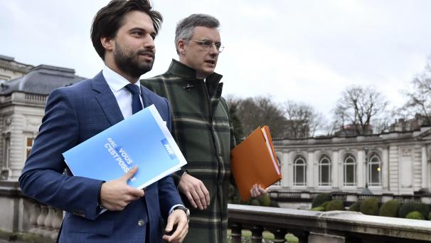 <p>Das Arbeitspapier der Informatoren Joachim Coens (r.) und Georges-Louis Bouchez ist an die Öffentlichkeit durchgesickert.</p>