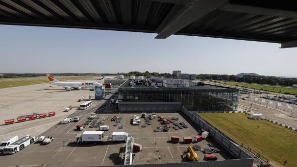 <p>Ein Blick auf den Lütticher Flughafen</p>