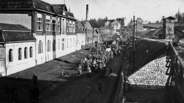 <p>Die deutschen Truppen zogen bei Kriegsende über die Lütticher Straße zurück nach Aachen.</p>