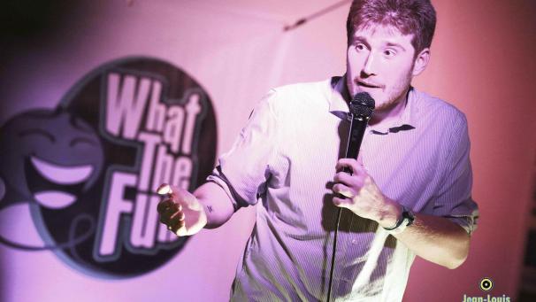 <p>2015 gründete Raphaël Schröder zusammen mit seinem Studienkollegen Rudy Lejeune „What the Fun“. Inzwischen wurden über 200 Shows organisiert.</p>