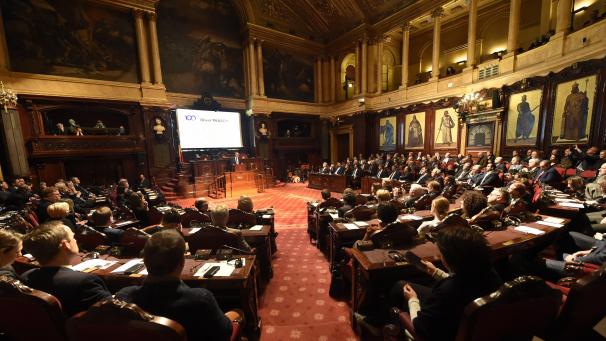 <p>Die akademische Sitzung zu 100 Jahre Ostbelgien fand im ehrwürdigen Plenarsaal des Senats statt.</p>