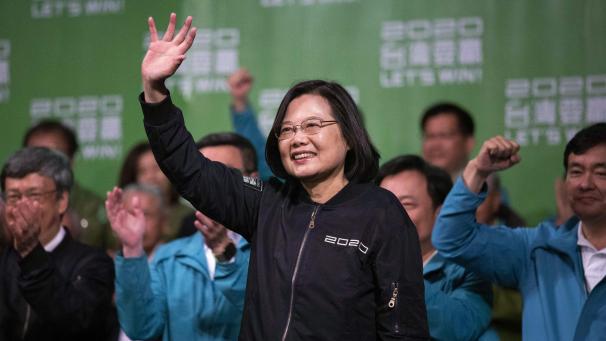 <p>Die chinakritische Präsidentin Tsai Ing-wen von Taiwan feierte ihren Sieg mit Anhängern.</p>