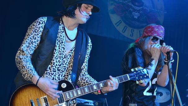 <p>Skulls ‘N Roses eröffneten den Abend gekonnt.</p>