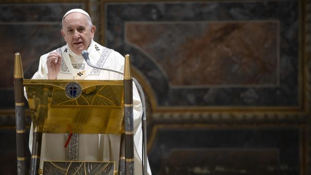<p>Papst Franziskus will in Kürze ein postsynodales Schreiben zu dem Bischofstreffen veröffentlichen. Alle Augen sind darauf gerichtet, wie er sich zum Thema Zölibat äußert.</p>
