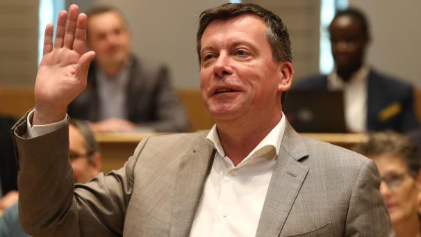 <p>Finanzminister Frédéric Daerden (PS) sagte, eine Milliarde Euro seien für die Renovierungen vorgesehen.</p>