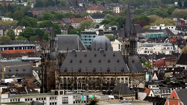 <p>Der Kaiserdom in der Aachener Innenstadt</p>