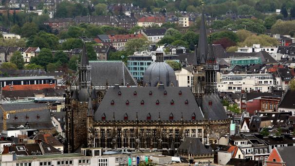 <p>Der Kaiserdom in der Aachener Innenstadt</p>