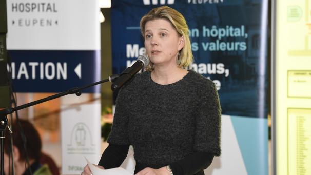 <p>„Eine Schließung der Entbindungsstation ist keine Option, über die wir auch nur im Ansatz nachdenken“, betonte Bürgermeisterin Claudia Niessen.</p>