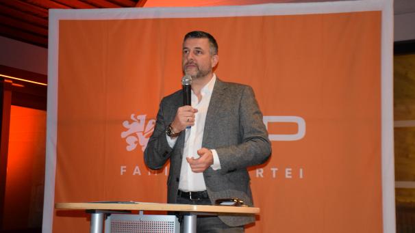 <p>Pascal Arimont beim Neujahrsempfang der CSP in Bütgenbach-Worriken</p>