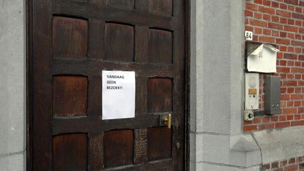 <p>„Heute kein Besuch“: Auch im Gefängnis von Löwen legte das Wachpersonal die Arbeit nieder.</p>
