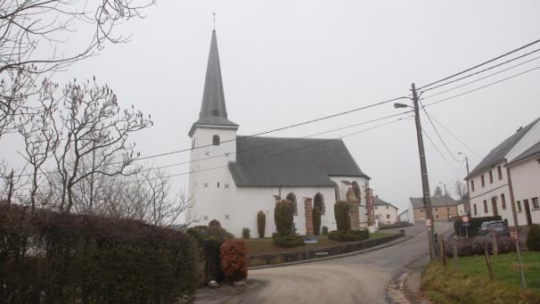 <p>Seit Beginn der neuen Legislaturperiode wird die Finanzierung der Kirchenfabriken (das Foto zeigt die Pfarrkirche Thommen) angesichts der knappen Gemeindekasse immer wieder kritisch hinterfragt.</p>