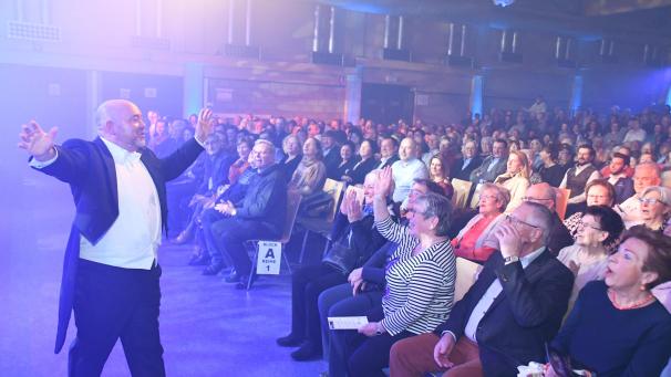 <p>Bejubelt und bestaunt: Der Kelmiser Tenor Serge Bosch feierte am Wochenende ein erfolgreiches „Heimspiel“ in Eupen.</p>