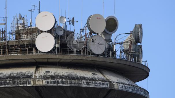 <p>Der VRT-Sendemast: Am Montag ruhte die Arbeit.</p>
