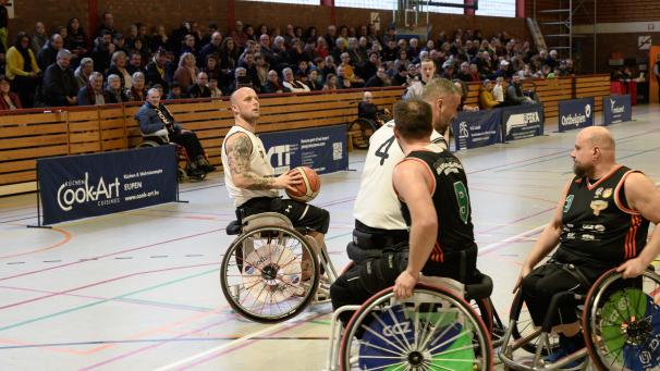 <p>Lorenzo Boterberg (links) wurde in der Endphase schmerzlich vermisst.</p>