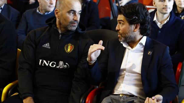 <p>Nationaltrainer Roberto Martinez (l.) mit Mehdi Bayat.</p>