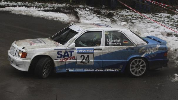 <p>Rassige Autos, spektakuläre Drifts, das mögen die Rallyefans an den Legend Boucles, hier 2019 der Deutsche Timo Rumpfkeil.</p>