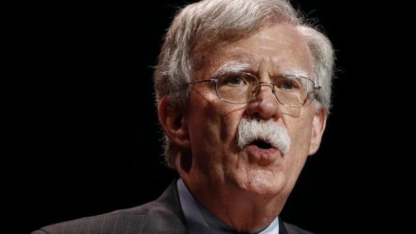 <p>John Boltons noch unveröffentlichtes Buch soll Material enthalten, das US-Präsident Trump im Amtsenthebungsverfahren belasten würde.</p>