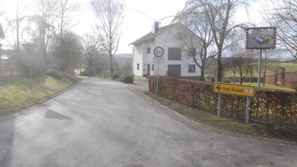 <p>aueler weg</p>