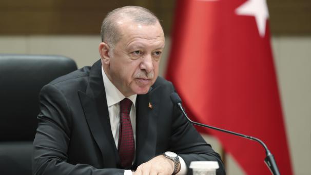 <p>Die Regierung des türkischen Präsidenten Recep Tayyip Erdogan holt zum Gegenangriff aus.</p>