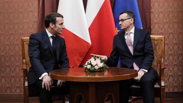 <p>Emmanuel Macron (links), Präsident von Frankreich, und Mateusz Morawiecki, Ministerpräsident von Polen, wollen wieder enger zusammenarbeiten.</p>