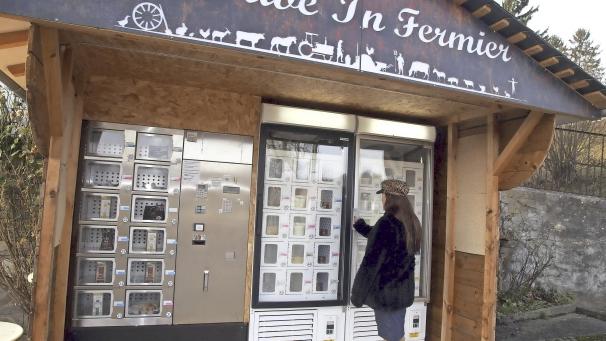 <p>Käse, Milch, Eier, aber auch Eis sind im Automaten direkt an der „Ferme des Liroux“ rund um die Uhr erhältlich.</p>