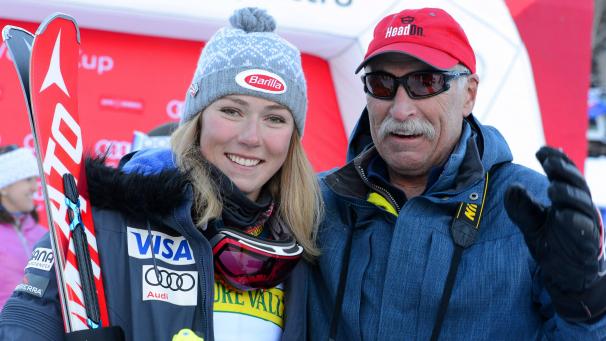 <p>Mikaela Shiffrin mit ihrem Vater</p>