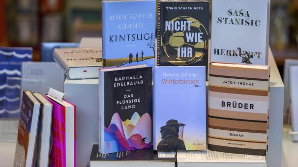 <p>Sechs Titel standen auf der Shortlist für den Deutschen Buchpreis 2019, darunter auch „Winterbienen“.</p>