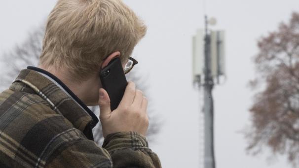 <p>Der neue Mast soll dazu beitragen, den Handyempfang zu verbessern.</p>